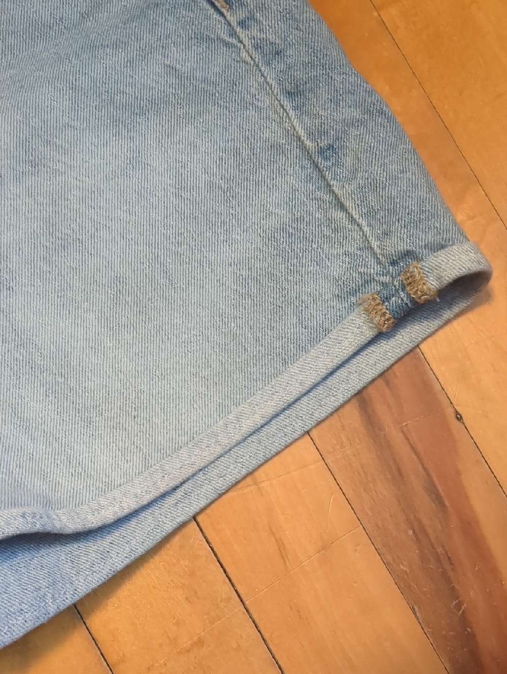 Loft Roll Cuff Light Wash Jean Shorts Size 2 - Picture 4 of 14